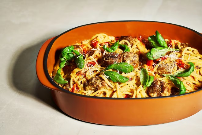 hk-lihapulla-fetapasta-1-20250221080601.jpg
